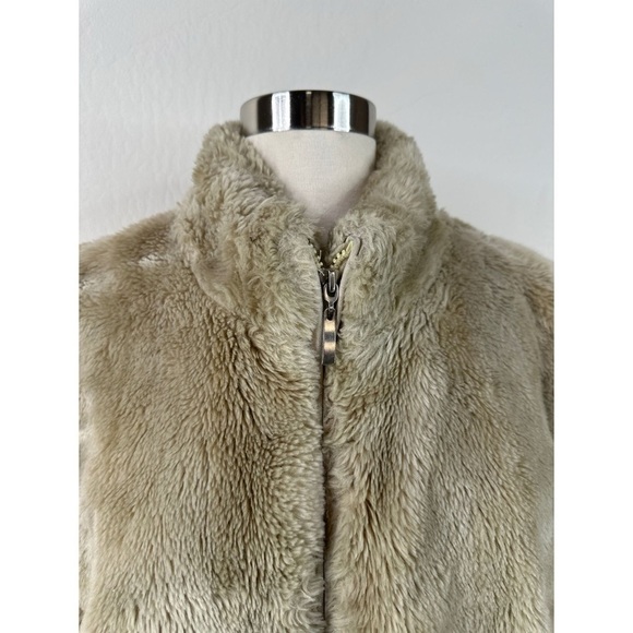Coldwater Creek Faux Fur Zip Up Vest - Picture 5 of 9